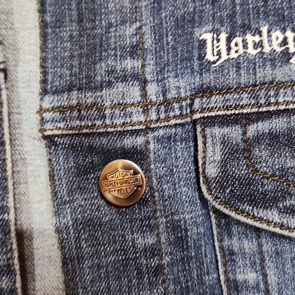 Harley Davidson denim jacket Womens Size Small - Picture 2 of 7
